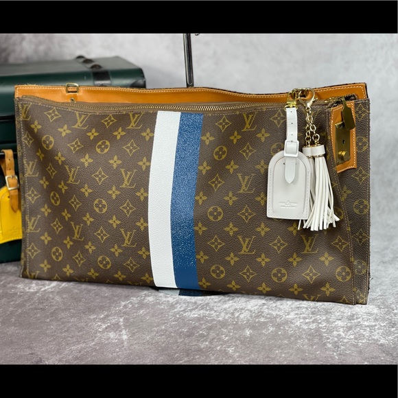louis vuitton vintage pouch